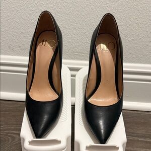 Jennifer Lopez Classic Black Heels